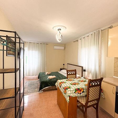 Shkodra Guest House & Trips Extérieur photo