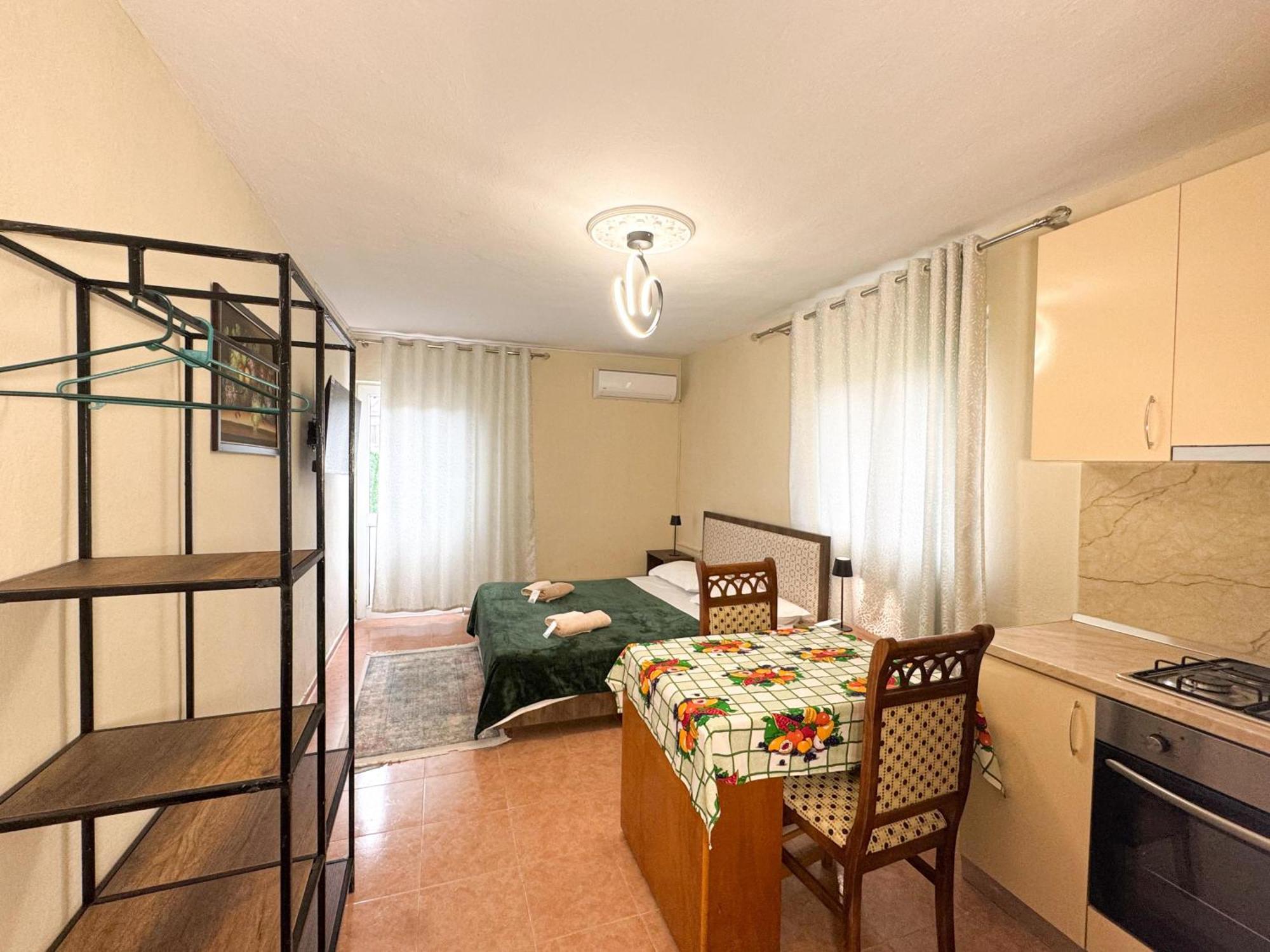 Shkodra Guest House & Trips Extérieur photo