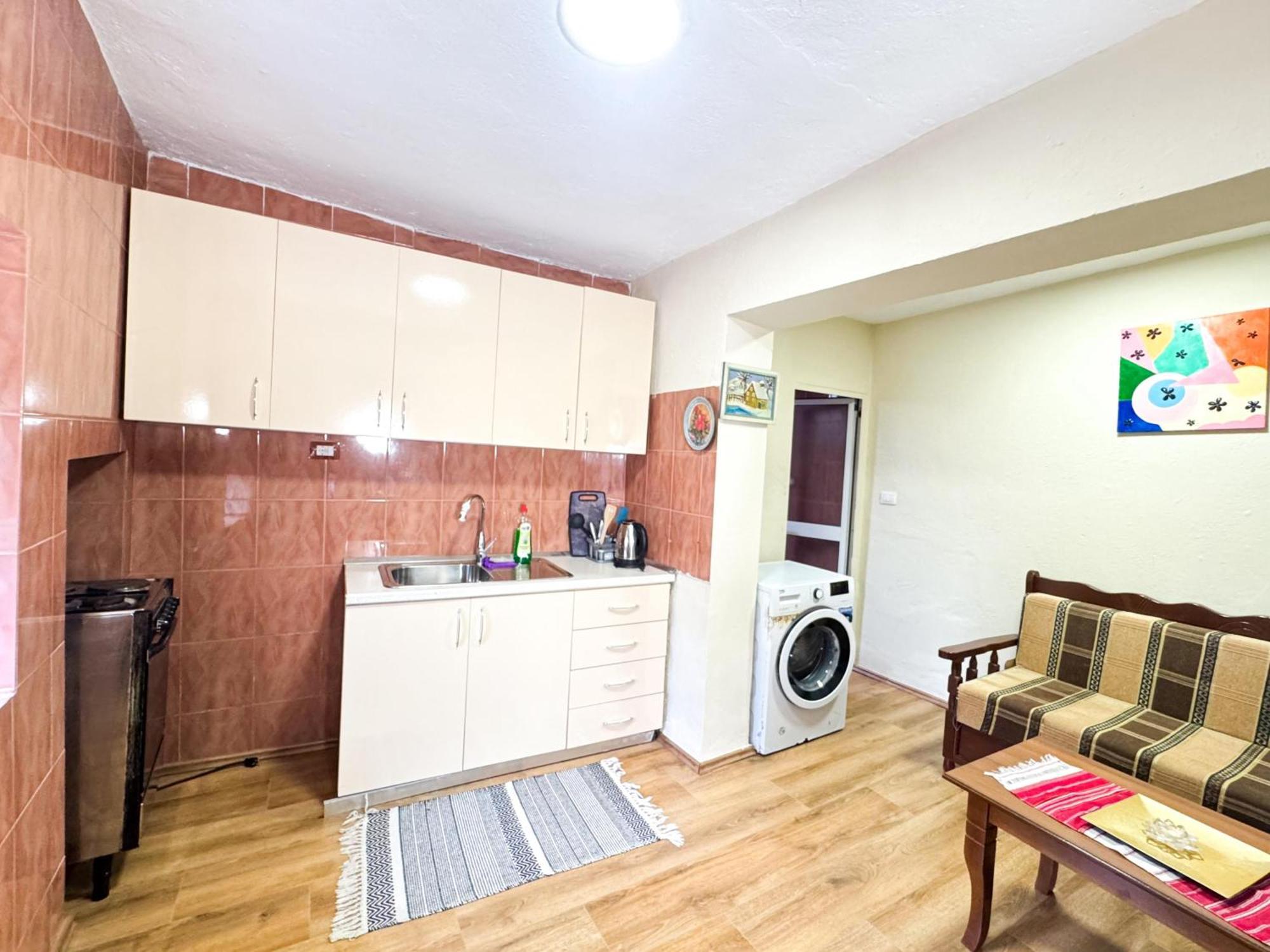 Shkodra Guest House & Trips Extérieur photo